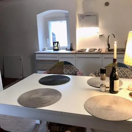 Topfloor Cres